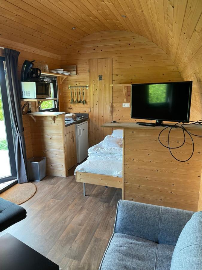 Woodlodge Menaldum Dronrijp Bagian luar foto